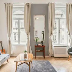 Park Rest With Air Condition Apartment Budapest